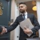 Quand intervient un huissier de justice ?